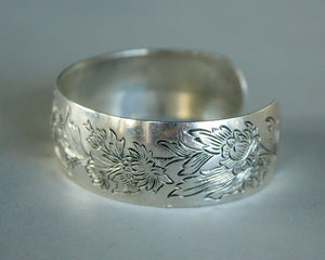 Sterling silver floral bracelet
