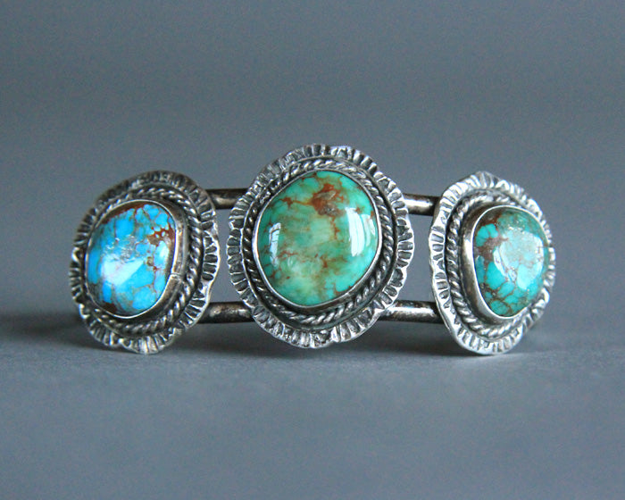 Handmade turquoise bracelet 3 stones