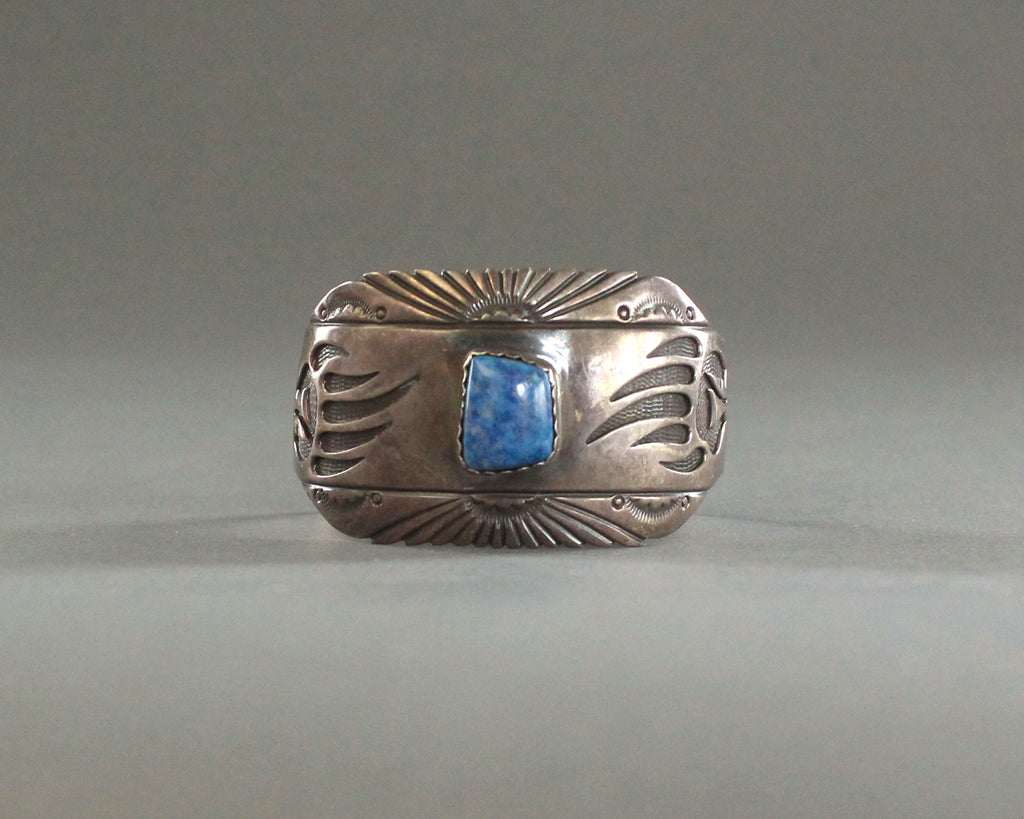 Navajo bear paw bracelet with blue lapis lazuli stone