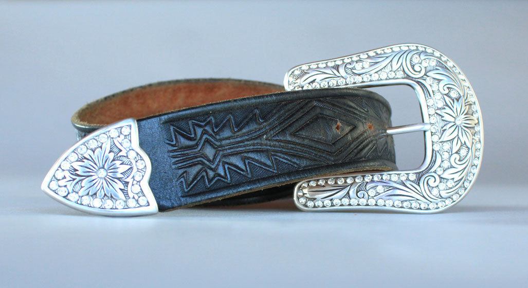 Leather Belt with Antique Silver Western Floral Buckle Set (1.5