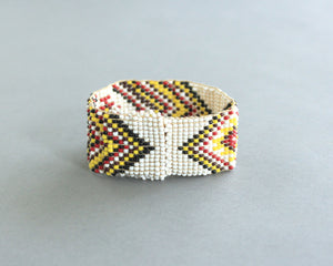 Southwest chevron print beaded bracelet 