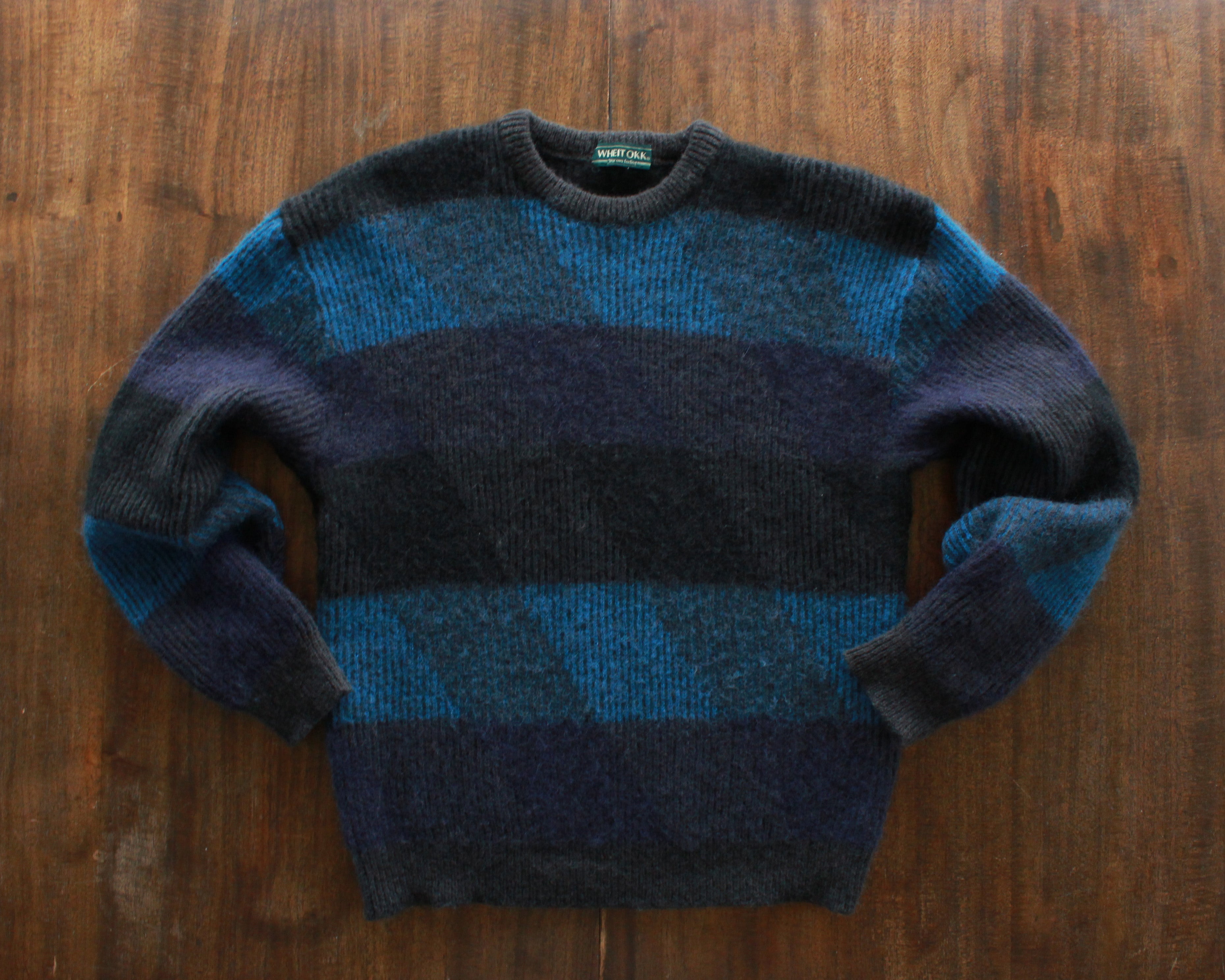 Black and blue wool pullover sweater mens medium