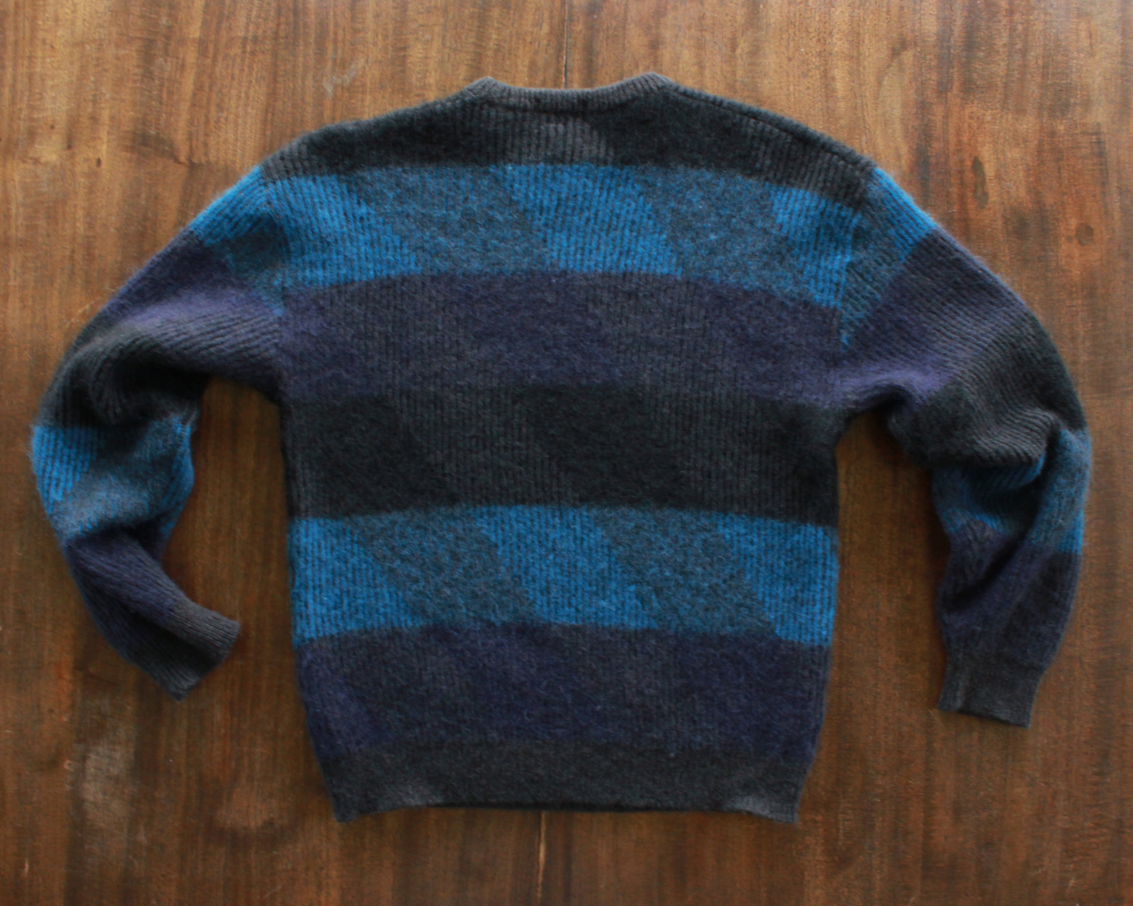 Black and blue wool pullover sweater mens medium