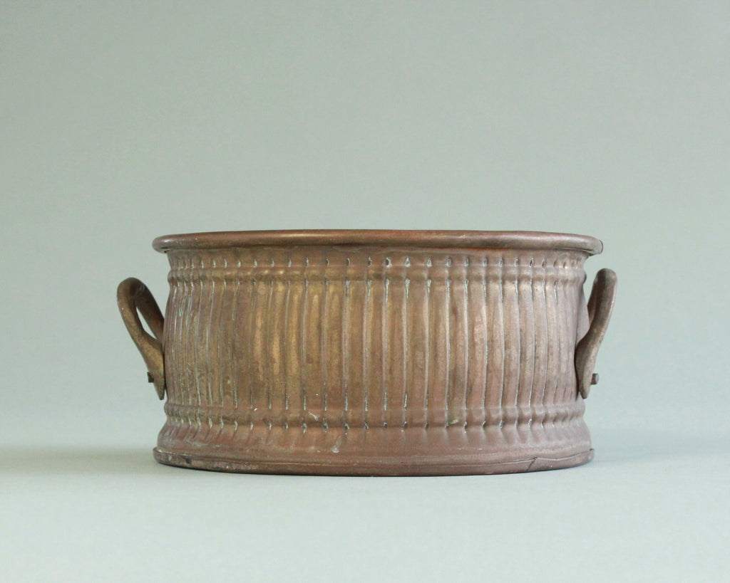 Vintage bronze planter or accent dish with handles 6 in diameter