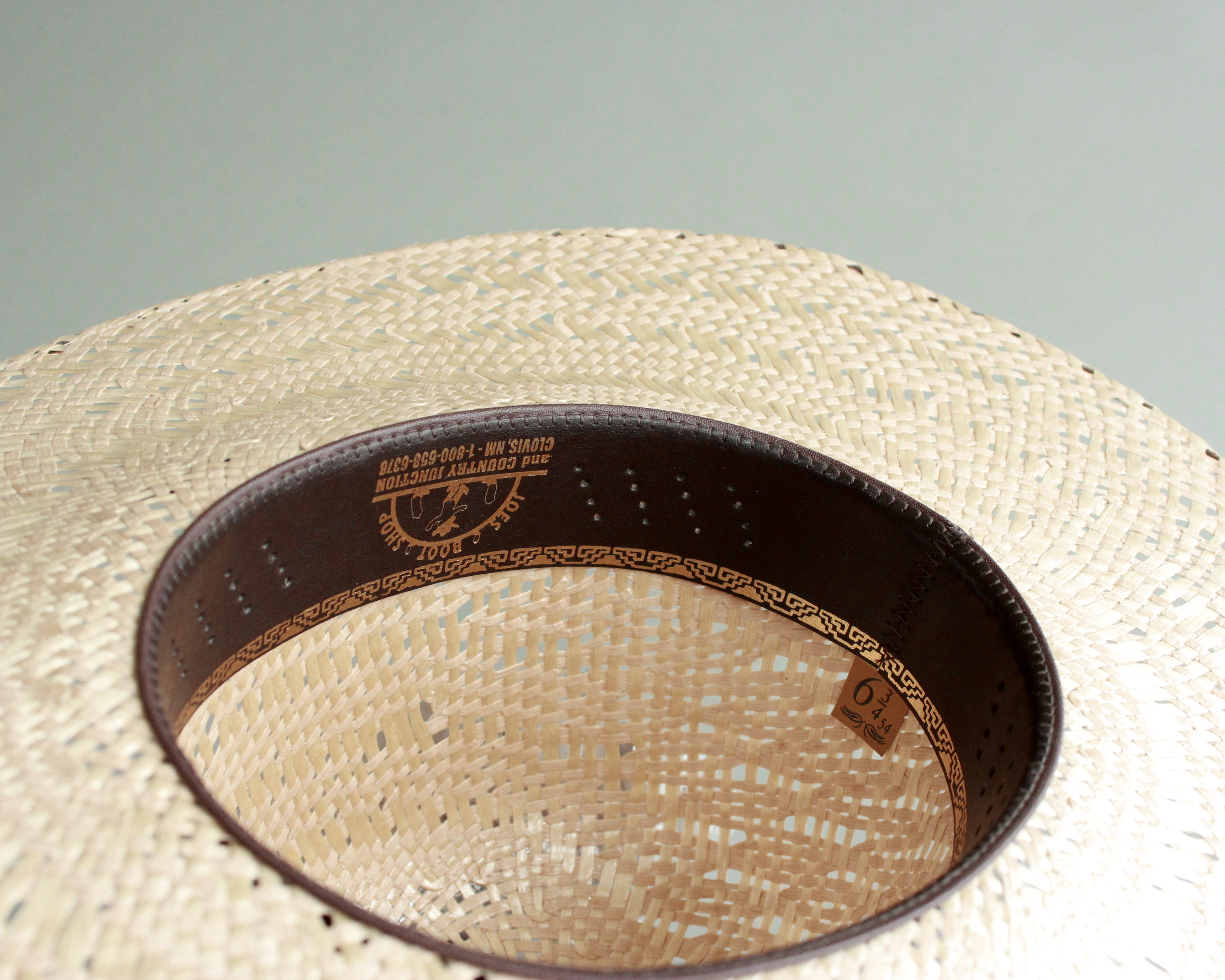 youth size 6 3/4 round top straw hat 