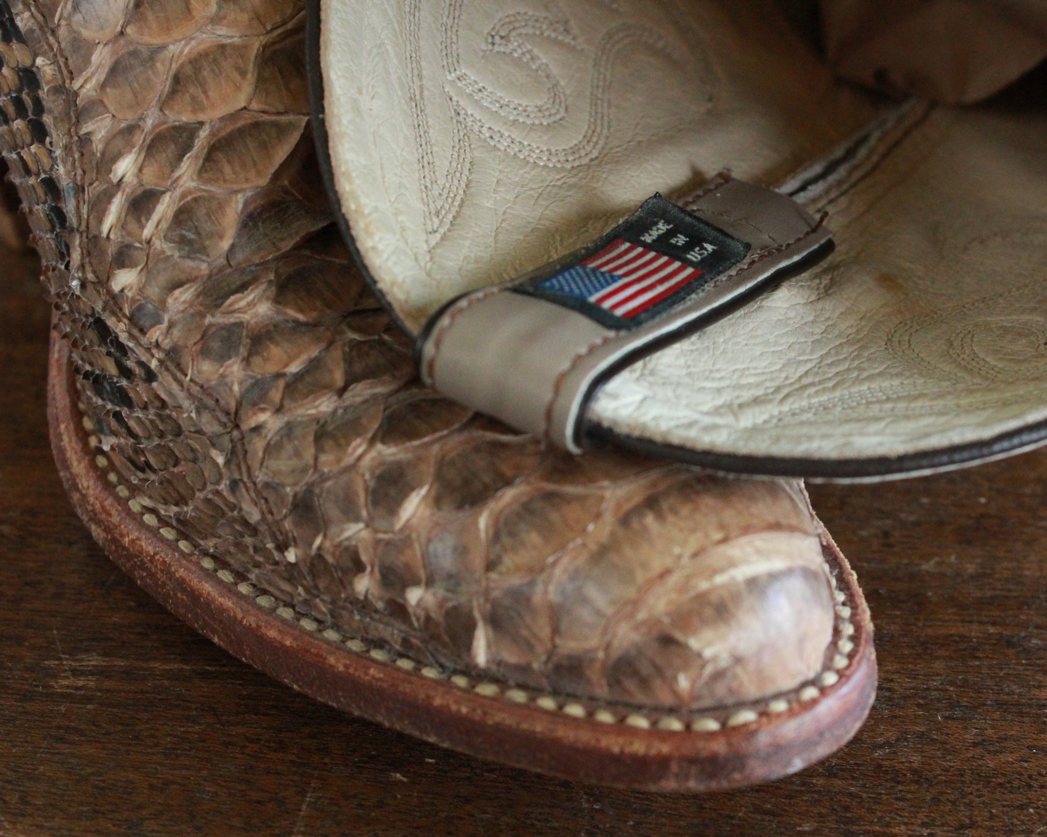 vintage_snakeskin_boots_mens_9 